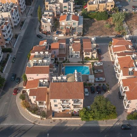 Limnos Gardens Apartment Paphos Exterior photo
